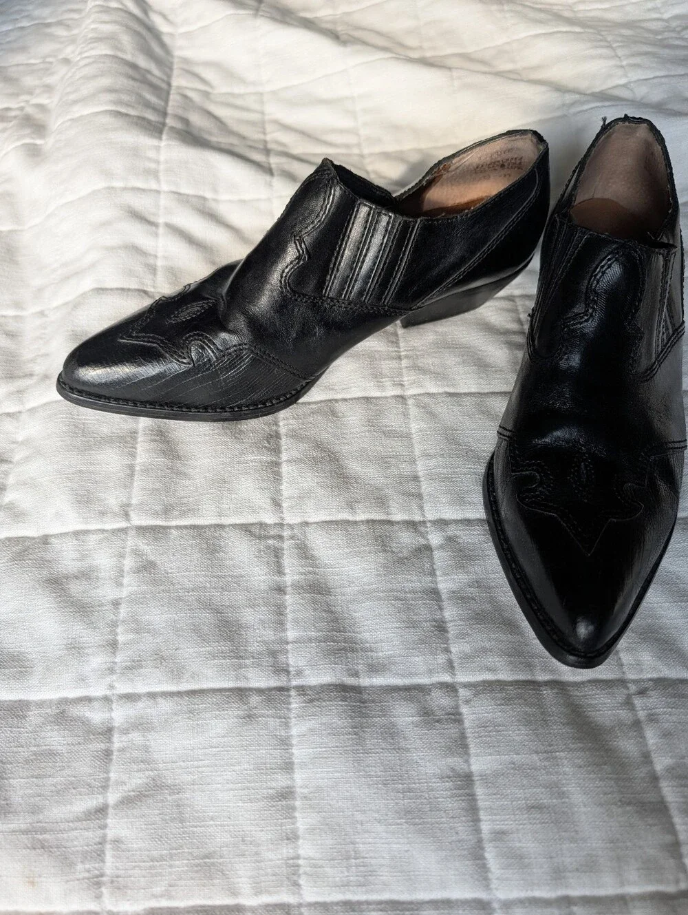 Vintage 90s/Y2K Nine West Black Leather Western Pointed Toe Slip-On Shoes 7